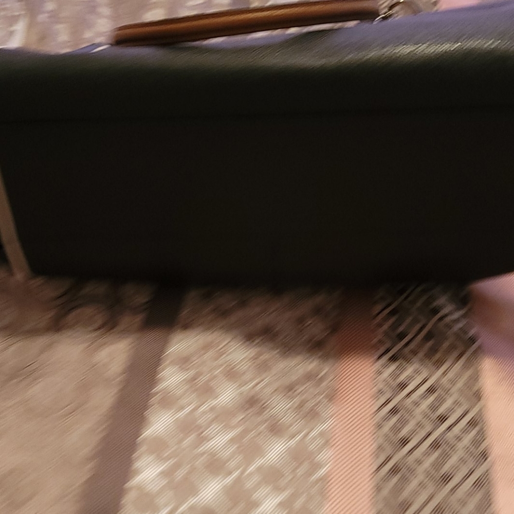 Handbag - Picture 3 of 7